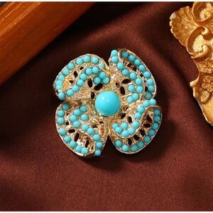 Textured 3D Faux Turquoise Beaded Flower Brooch Pin Gold-tone Wavy Design